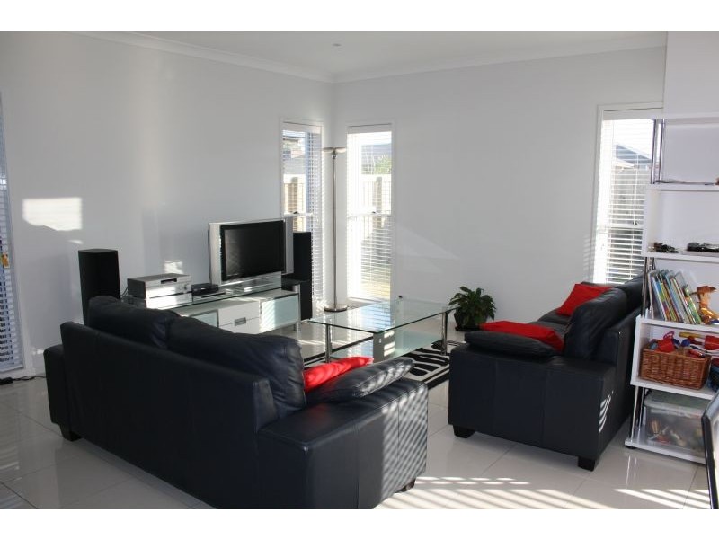 22 Wilkea St, Meridan Plains QLD 4551