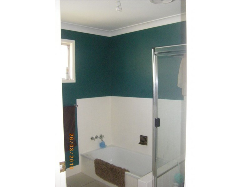 4 Lorinya Street, Battery Hill QLD 4551