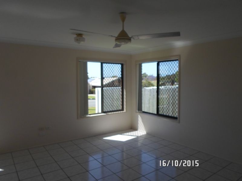 32 Pozieres Cres, Aroona QLD 4551