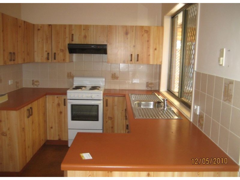 32 Pozieres Cres, Aroona QLD 4551