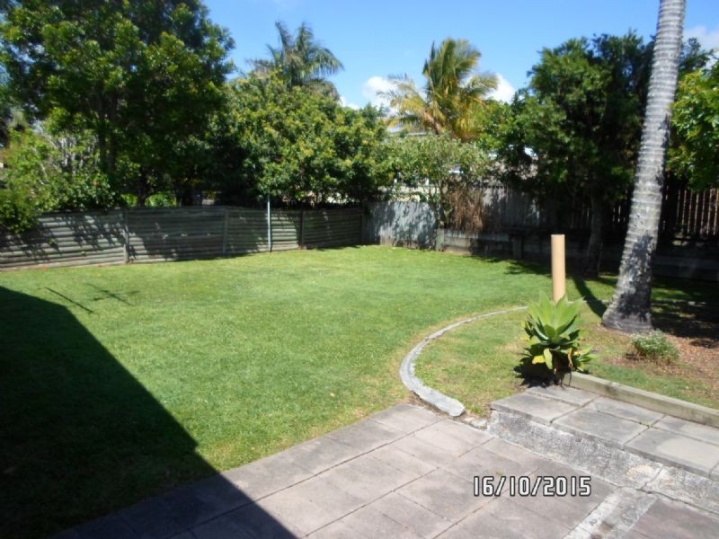 32 Pozieres Cres, Aroona QLD 4551