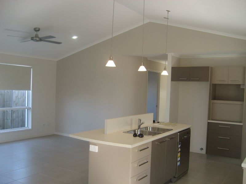 8b Cottonwood, Meridan Plains QLD 4551