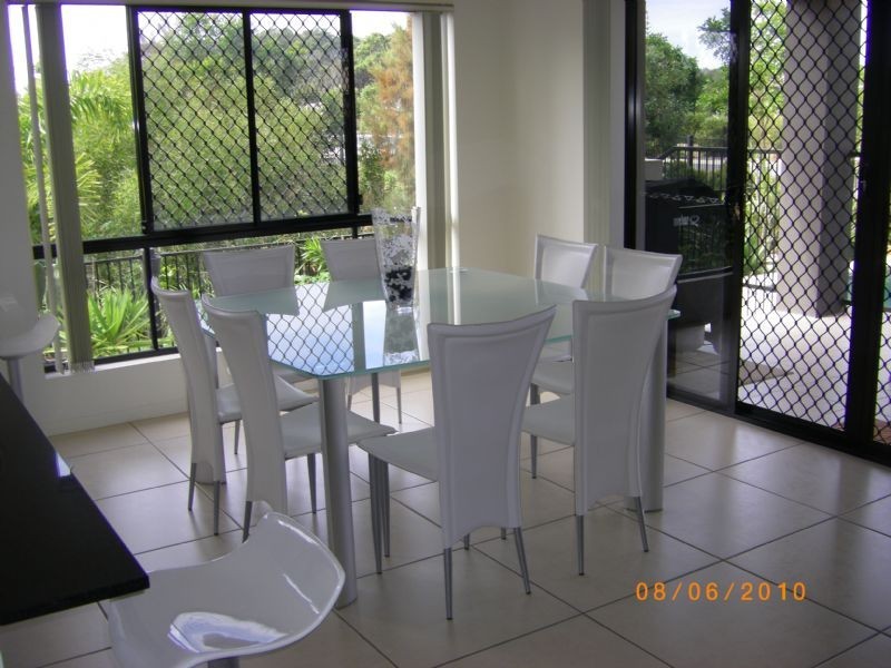 2/4 Andrew Ave, Little Mountain QLD 4551