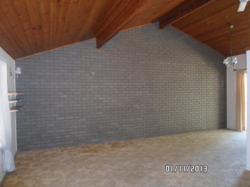 2/49 Wavell Avenue, Golden Beach QLD 4551