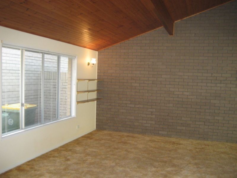 2/49 Wavell Avenue, Golden Beach QLD 4551