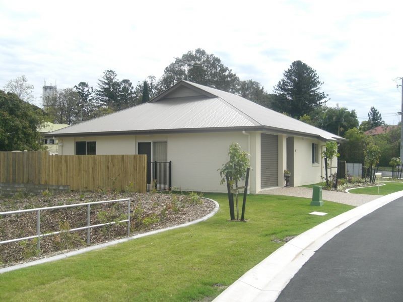 16-24 Margaret Street, Woodford QLD 4514