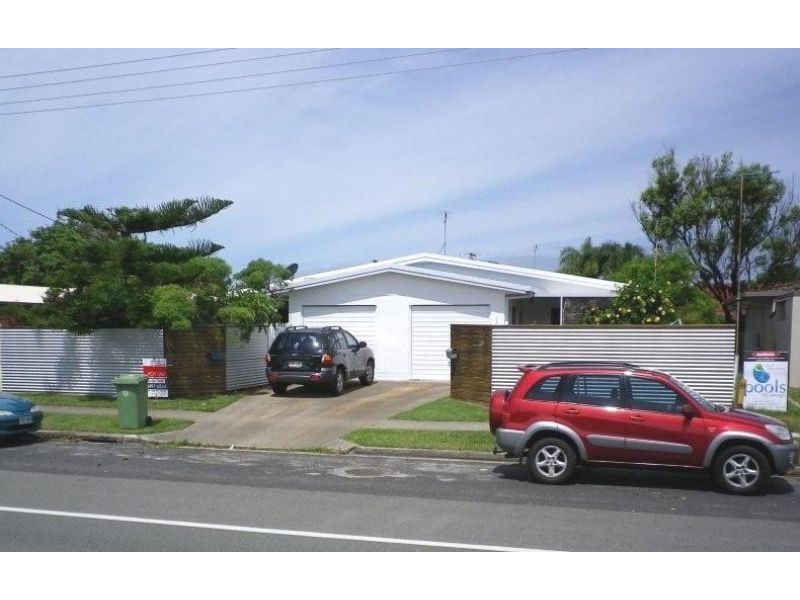 149 Nicklin Way, Warana QLD 4575