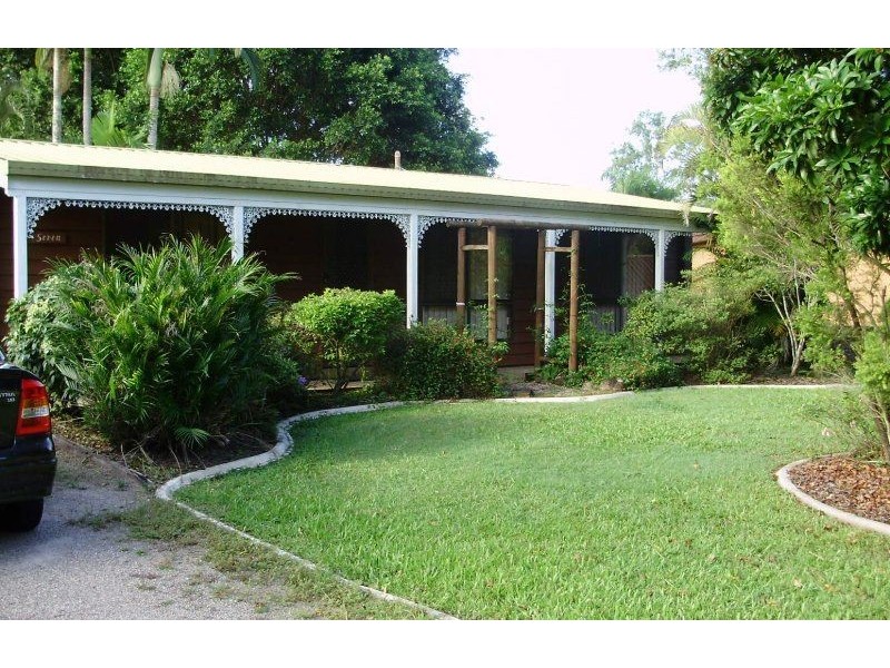 7 Connection Road, Mooloolah Valley QLD 4553