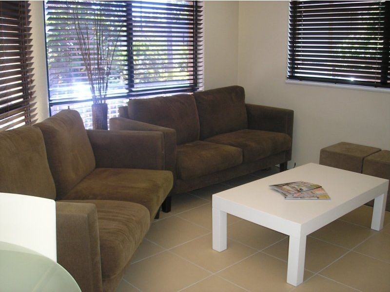 8/66 Lower Gay Terrace, Caloundra QLD 4551