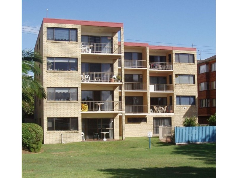 4/21 Landsborough Parade, Golden Beach QLD 4551