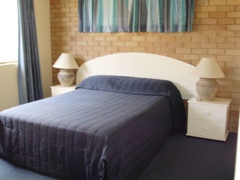 9/7 Landsborough Parade, Golden Beach QLD 4551