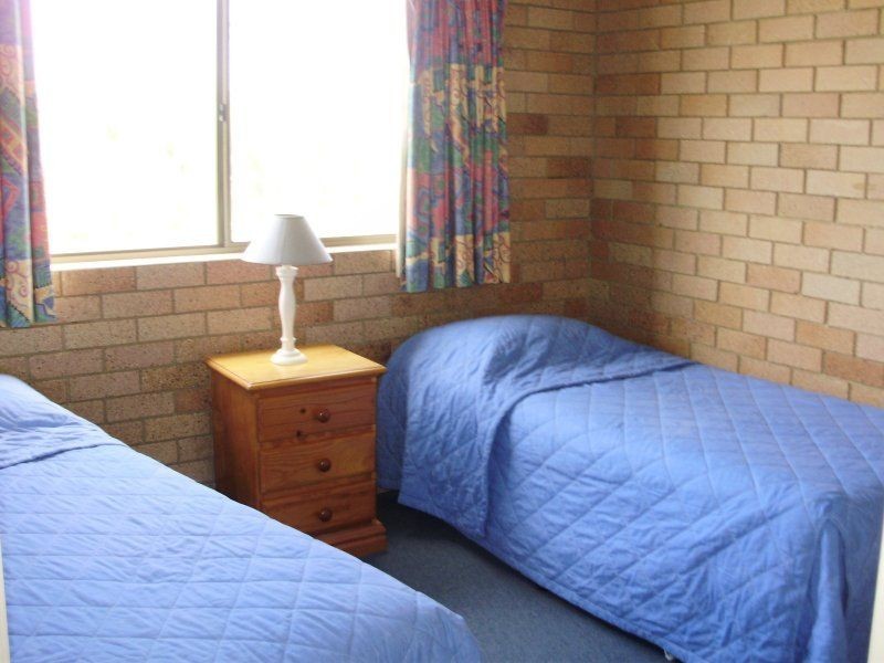 9/7 Landsborough Parade, Golden Beach QLD 4551