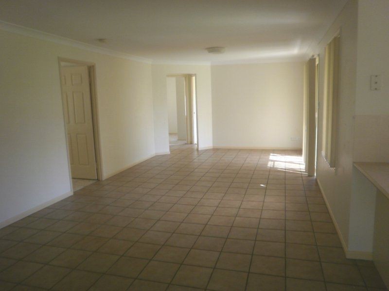 8 Pegwell Place, Currimundi QLD 4551