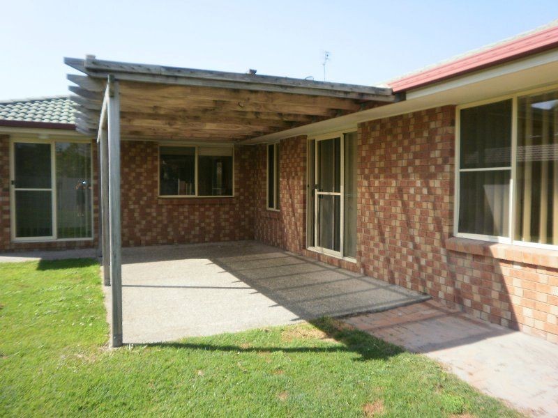 8 Pegwell Place, Currimundi QLD 4551