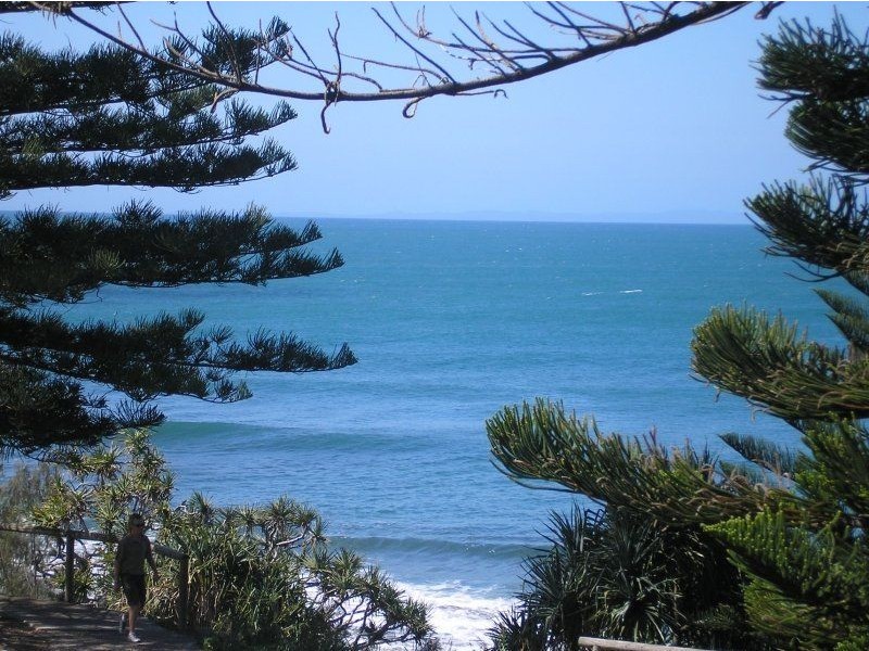 2/13 Headland Esplanade, Kings Beach QLD 4551