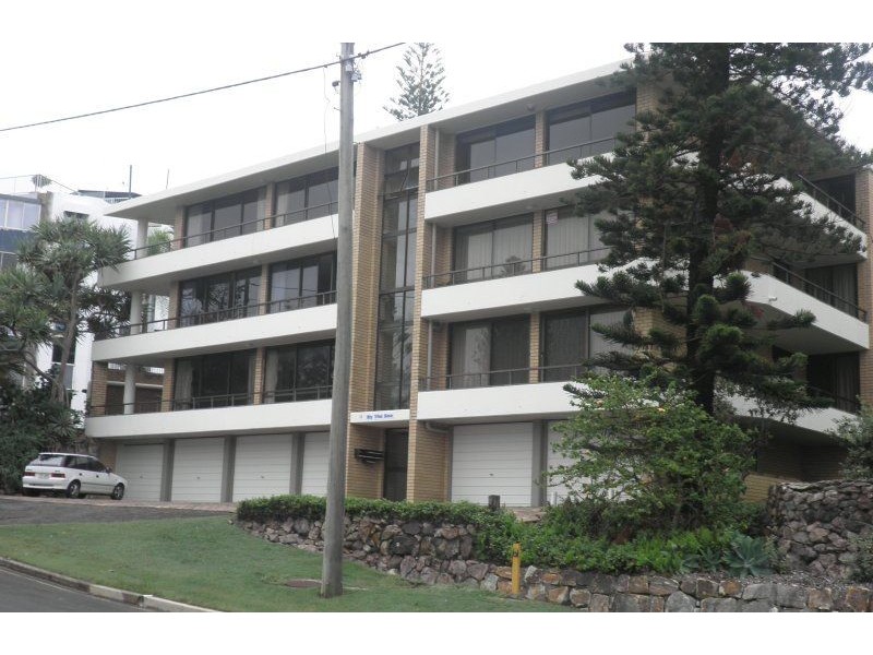 2/13 Headland Esplanade, Kings Beach QLD 4551