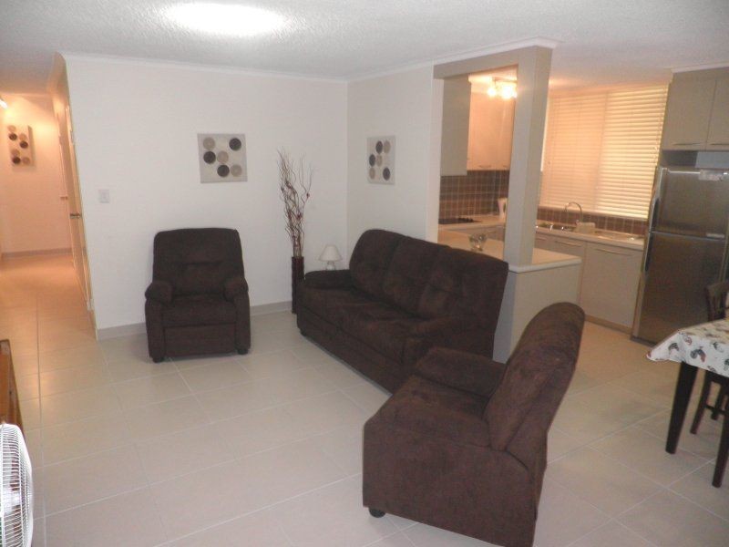 2/13 Headland Esplanade, Kings Beach QLD 4551