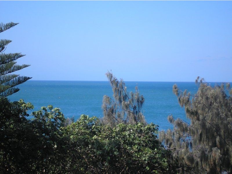 2/13 Headland Esplanade, Kings Beach QLD 4551