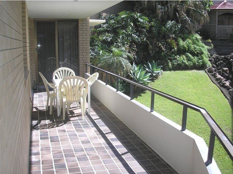 2/13 Headland Esplanade, Kings Beach QLD 4551