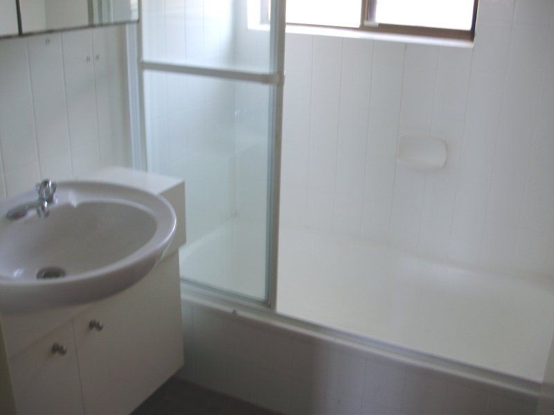 4/14 Dingle Avenue, Kings Beach QLD 4551