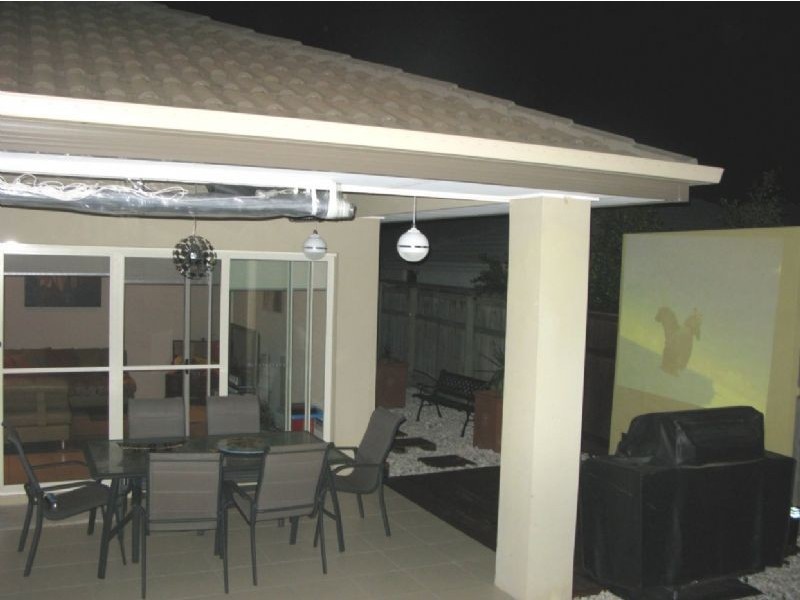 23 Tall Trees Way, Little Mountain QLD 4551