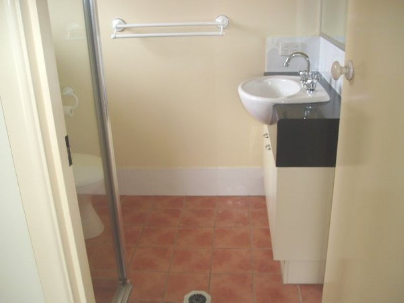 4 Rosslare Street, Caloundra West QLD 4551