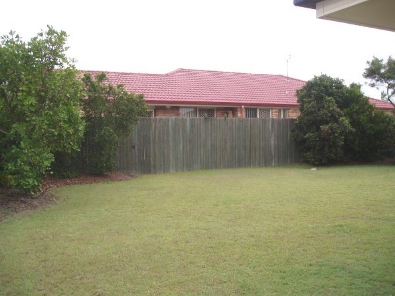 4 Rosslare Street, Caloundra West QLD 4551