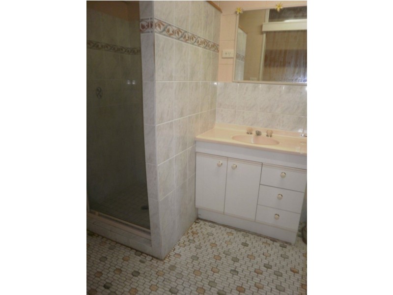 1/4 First Avenue, Caloundra QLD 4551