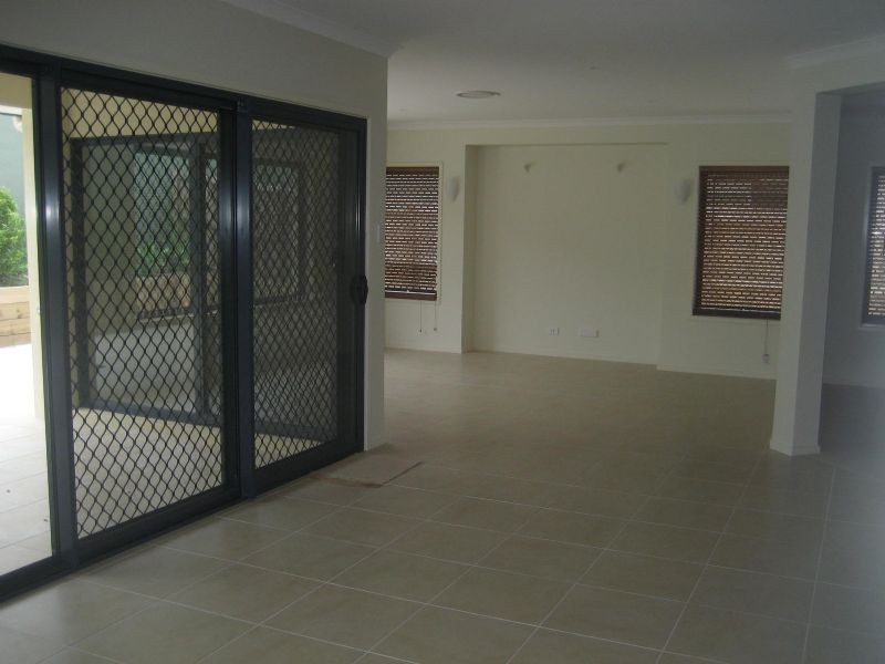64 Frogmouth Circuit, Mountain Creek QLD 4557