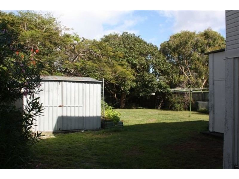 28 Palmer Avenue, Golden Beach QLD 4551