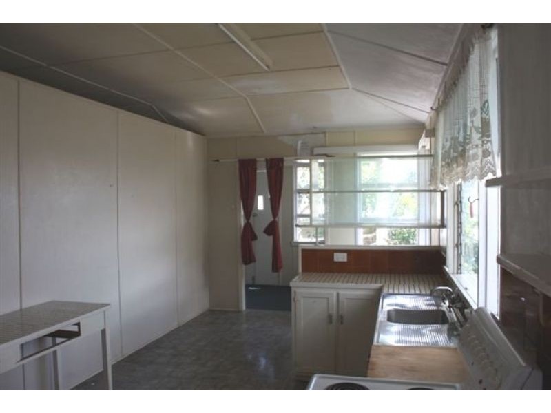 28 Palmer Avenue, Golden Beach QLD 4551