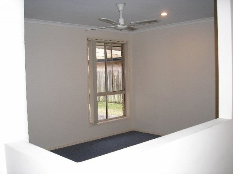 9 Redleaf Court, Currimundi QLD 4551