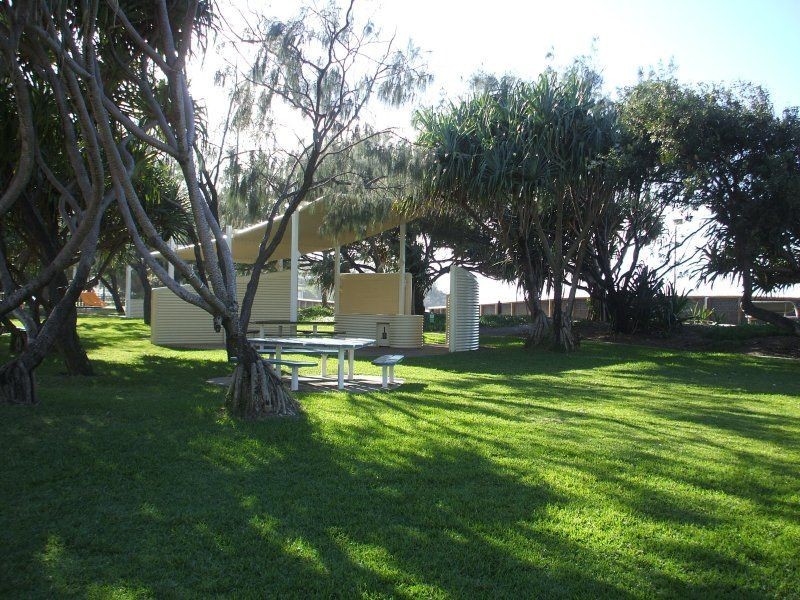 2/11 Ormonde Terrace, Kings Beach QLD 4551