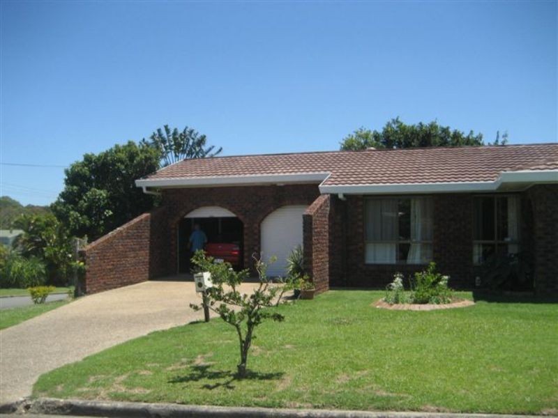 10 Mooya Street, Battery Hill QLD 4551