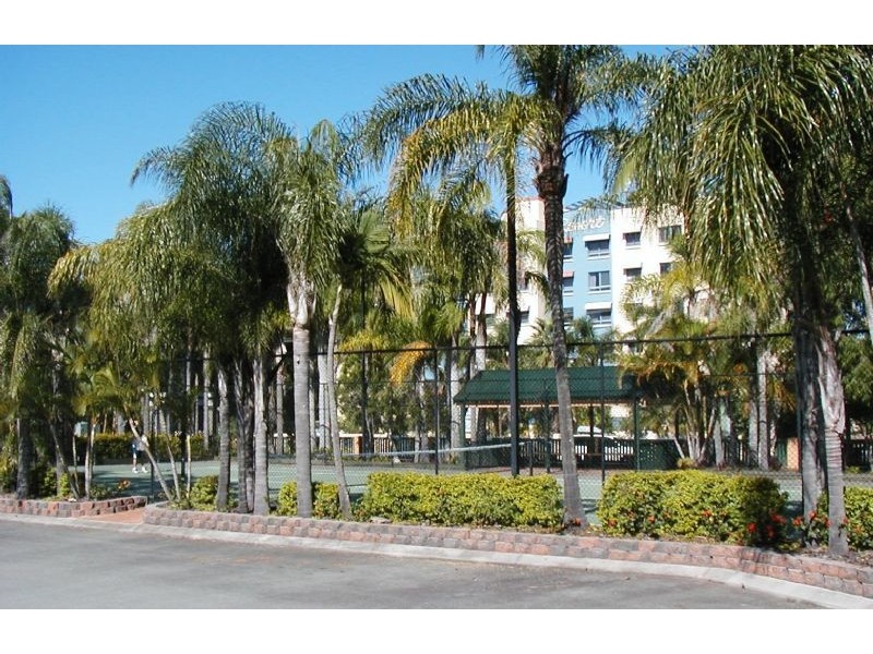 12/2 Landsborough Parade, Golden Beach QLD 4551