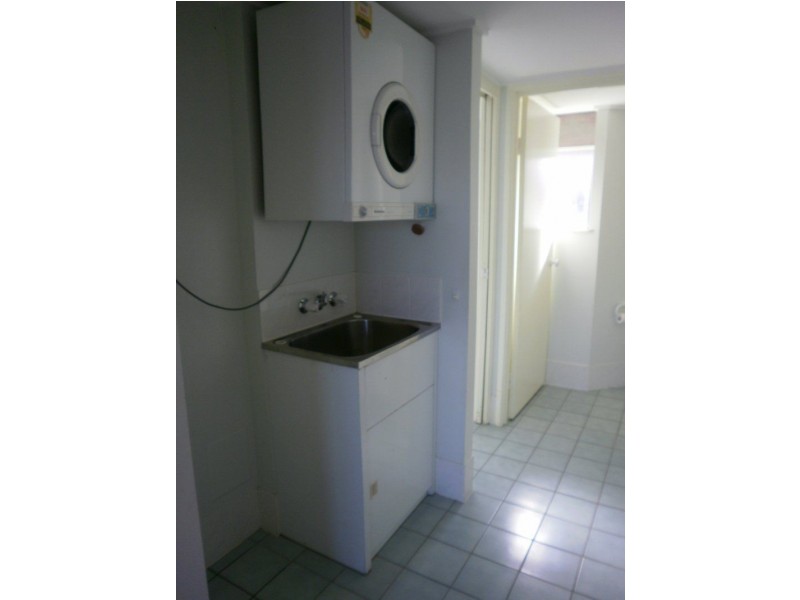 1/52 Edmund Street, Kings Beach QLD 4551