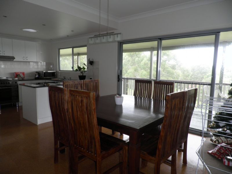 5 Ridgewood Crt, Little Mountain QLD 4551