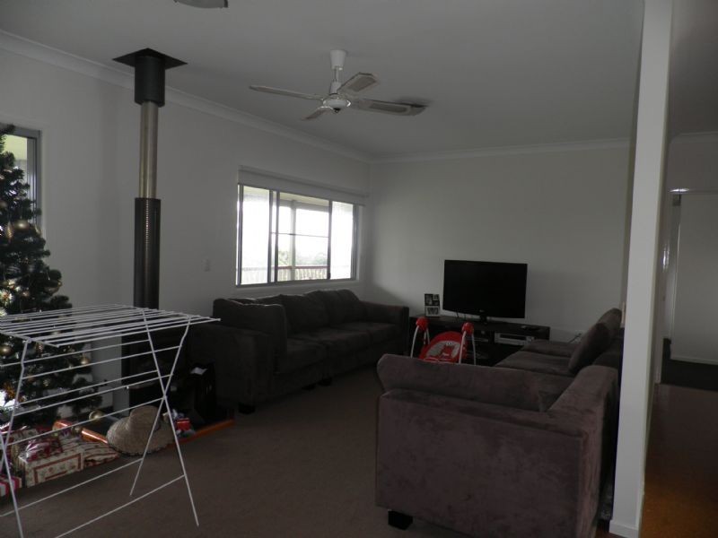 5 Ridgewood Crt, Little Mountain QLD 4551