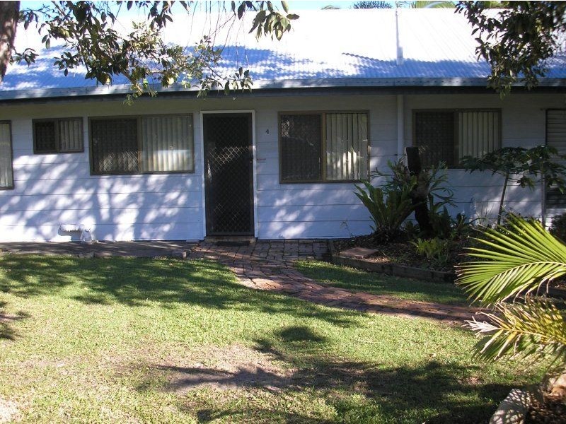 4 Hill Street, Currimundi QLD 4551