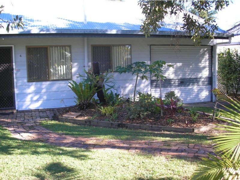 4 Hill Street, Currimundi QLD 4551