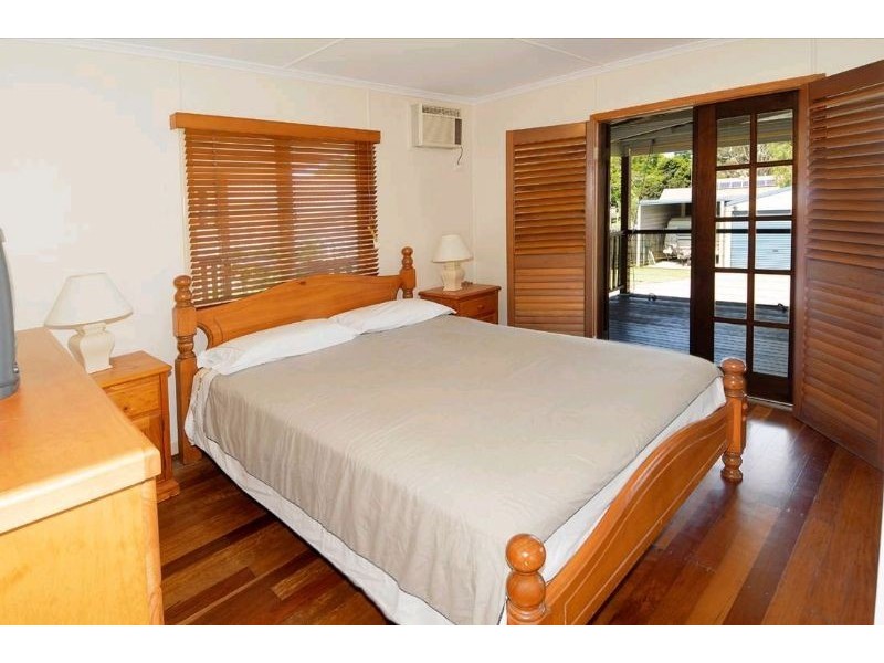 11 Minchinton Street, Caloundra QLD 4551