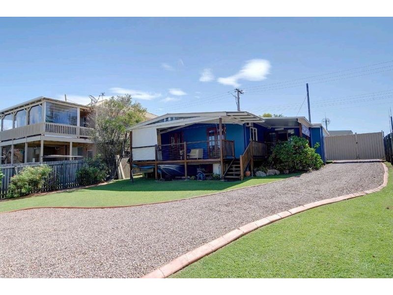 11 Minchinton Street, Caloundra QLD 4551