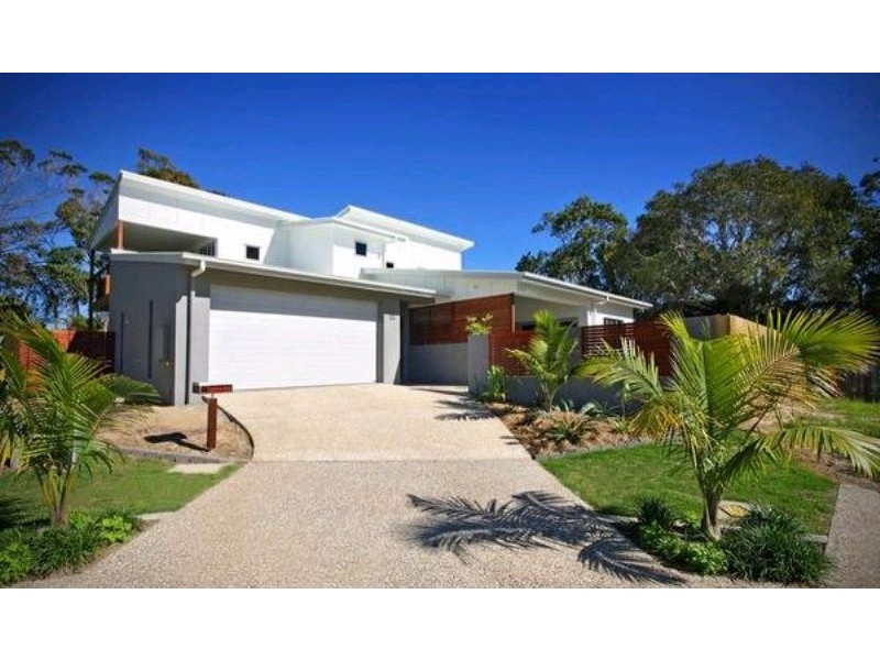 33 Dicky Beach Close, Dicky Beach QLD 4551
