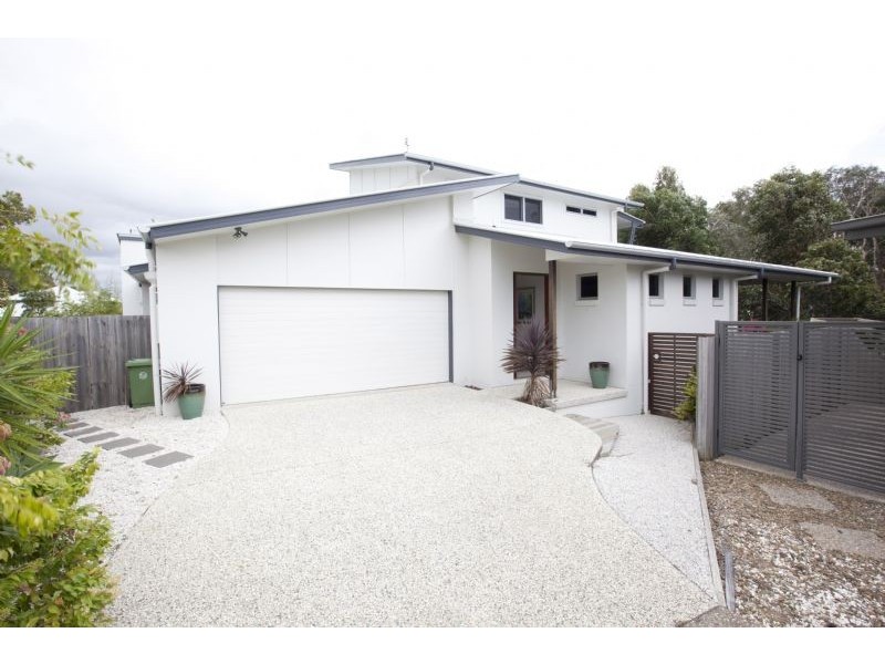 4 Dicky Beach Close, Dicky Beach QLD 4551