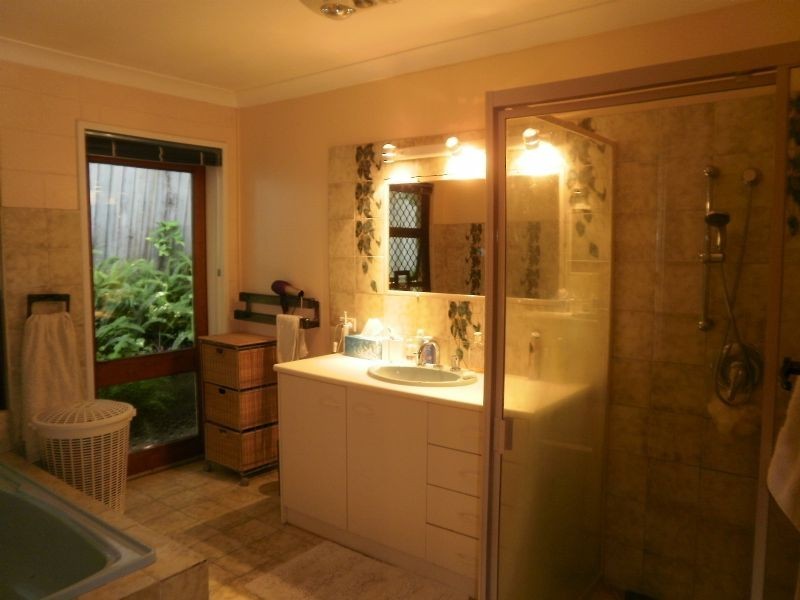 9 Theodore Court, Moffat Beach QLD 4551