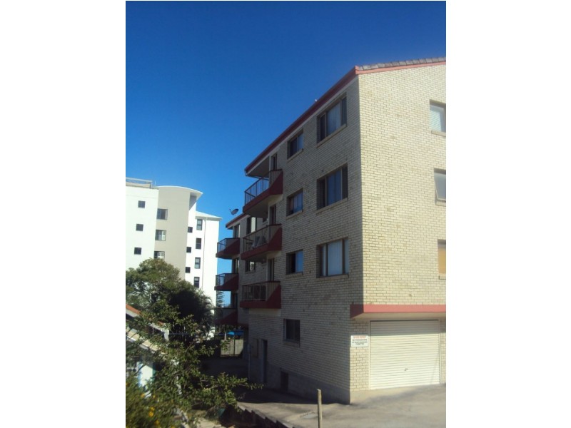 2/22 Moreton Parade, Kings Beach QLD 4551