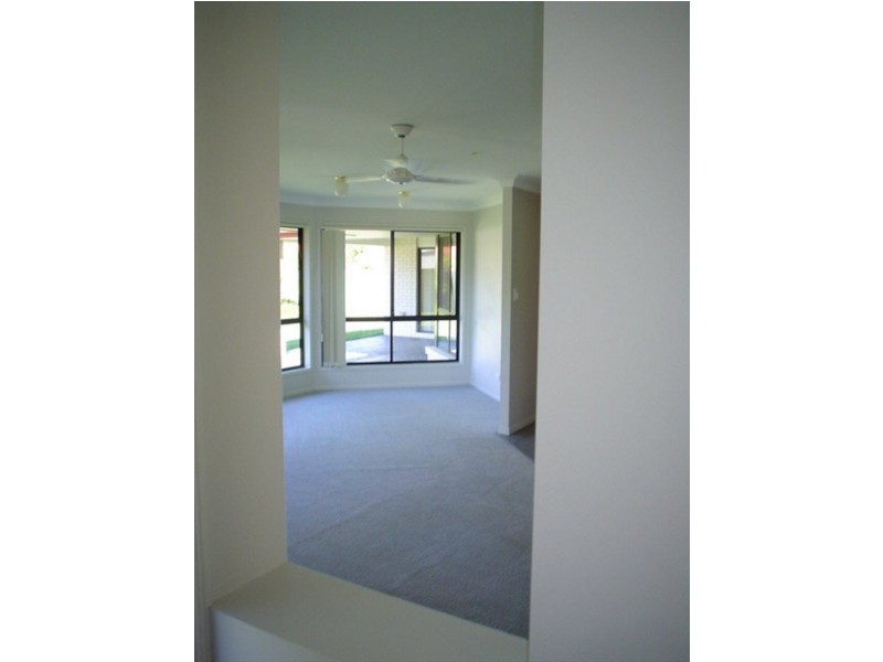 18 Agincourt Street, Pelican Waters QLD 4551