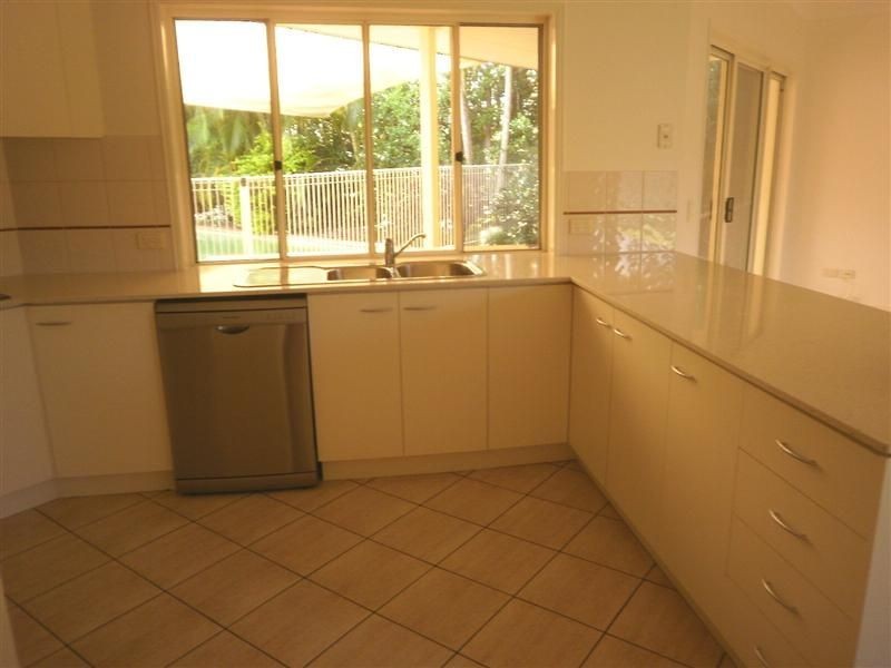 6 Otter Court, Pelican Waters QLD 4551