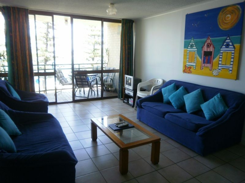 11/32 Bulcock Beach Esplanade, Caloundra QLD 4551