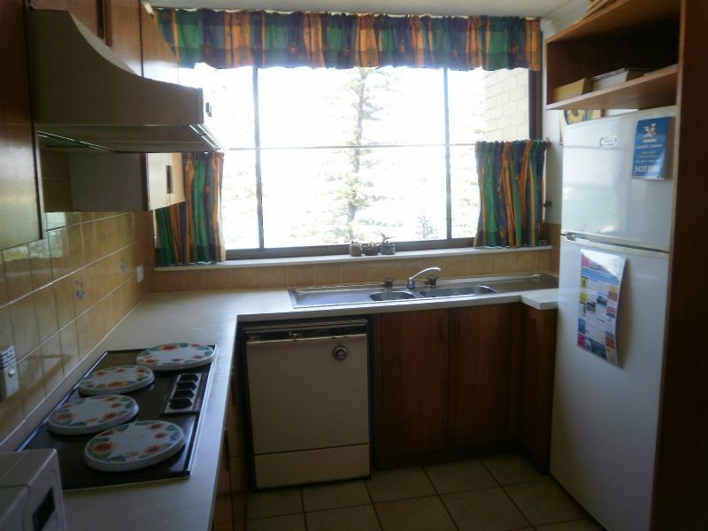 11/32 Bulcock Beach Esplanade, Caloundra QLD 4551